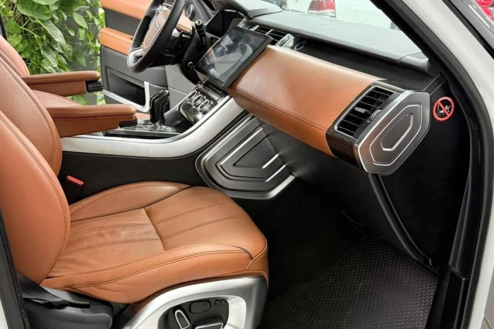 Land Rover Discovery Sport 2013