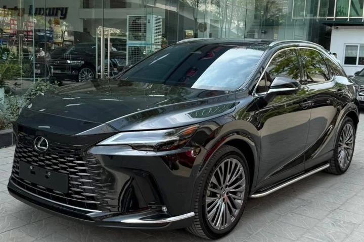 Lexus RX 2023