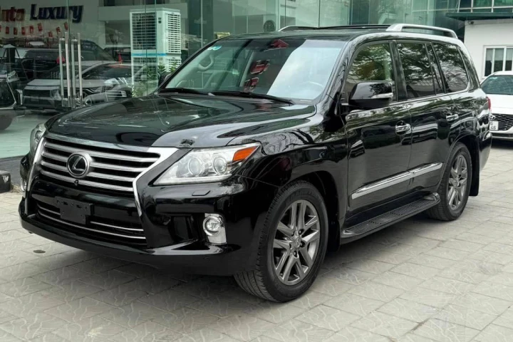 Lexus LX 2014