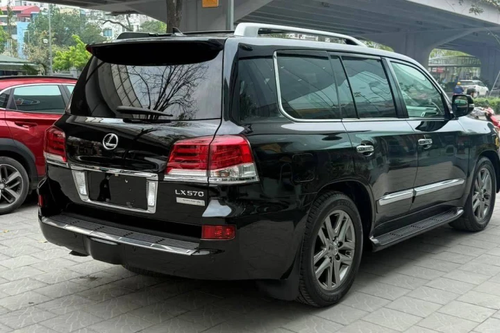 Lexus LX 2014
