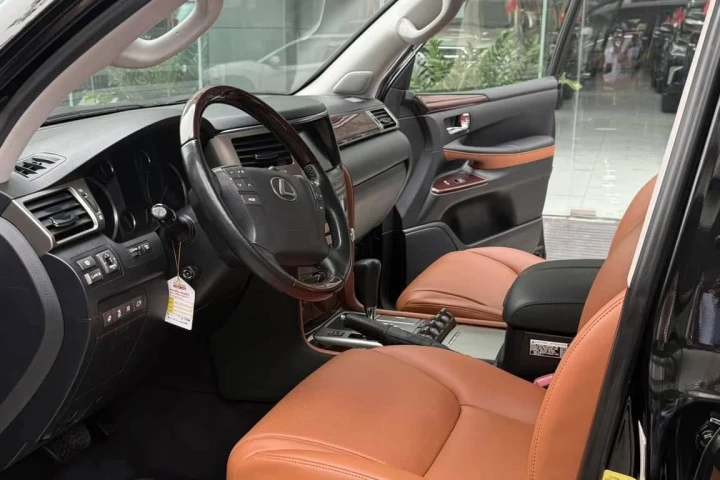 Lexus LX 2014