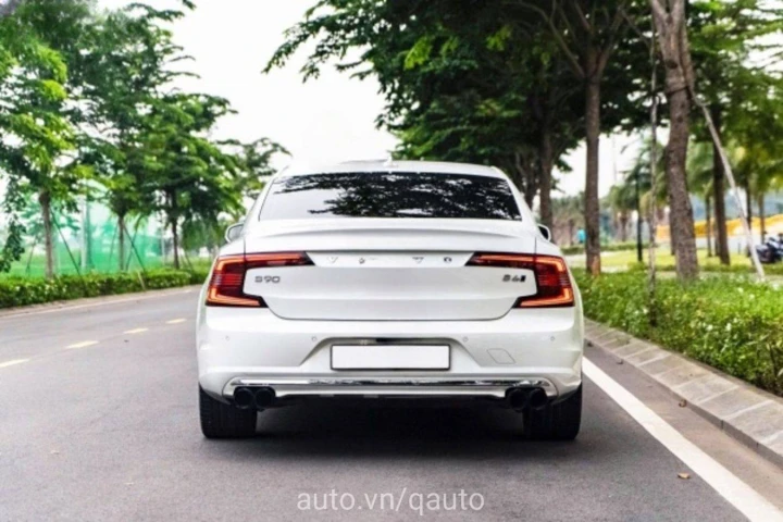 Volvo S90 2022