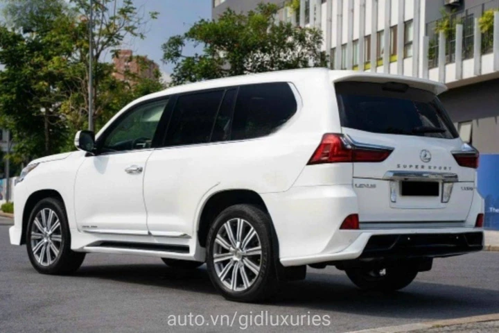 Lexus LX 2016