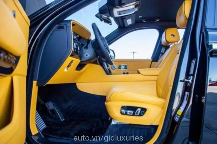 Rolls-Royce Cullinan 2023