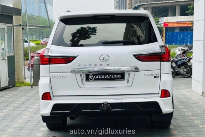 Lexus LX 2018