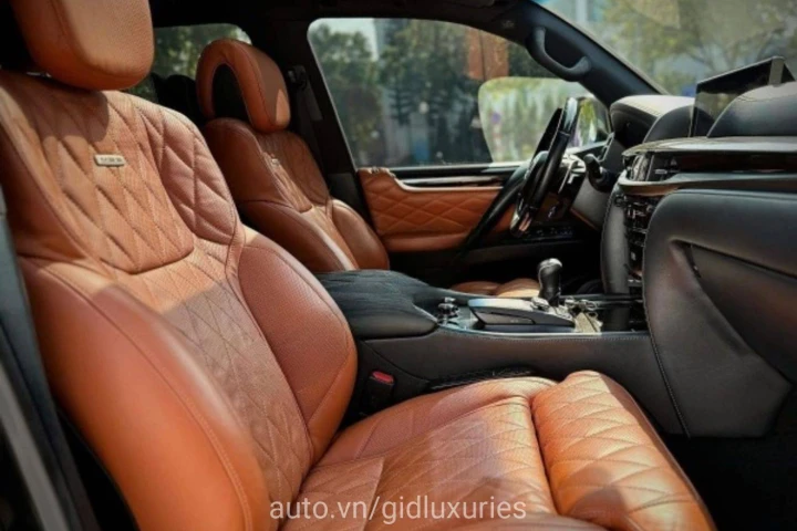 Lexus LX 2019