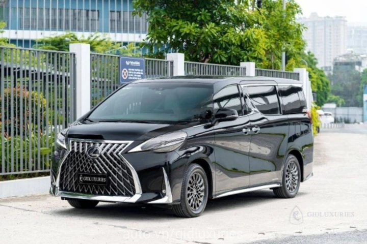 Lexus LM 2021