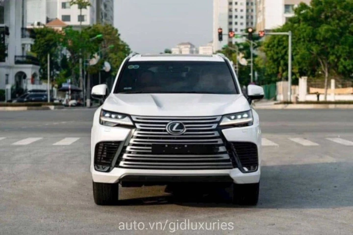 Lexus LX 600 Urban 2024