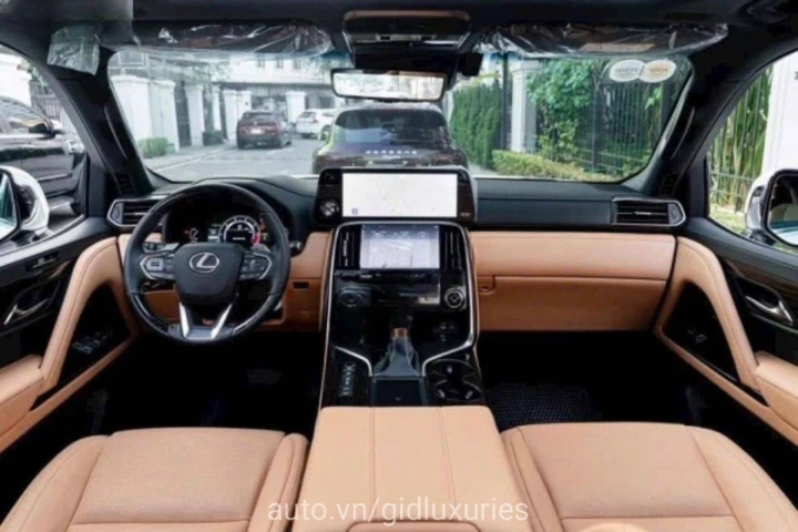 Lexus LX 600 Urban 2024