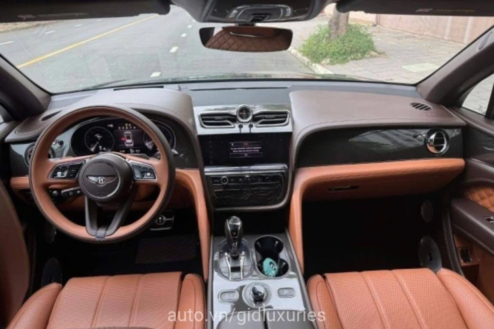 Bentley Bentayga 2021