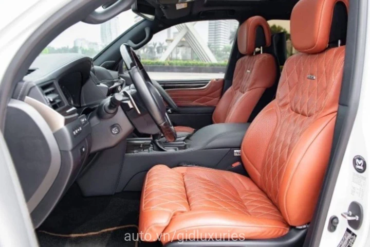 Lexus LX 2020