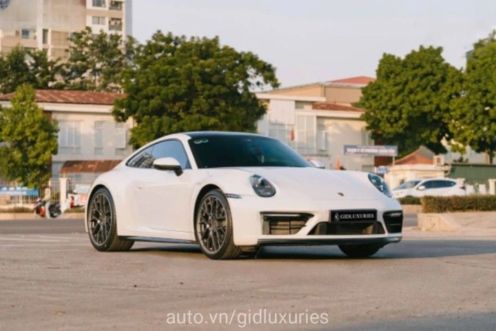 Porsche 911 Carrera 2020