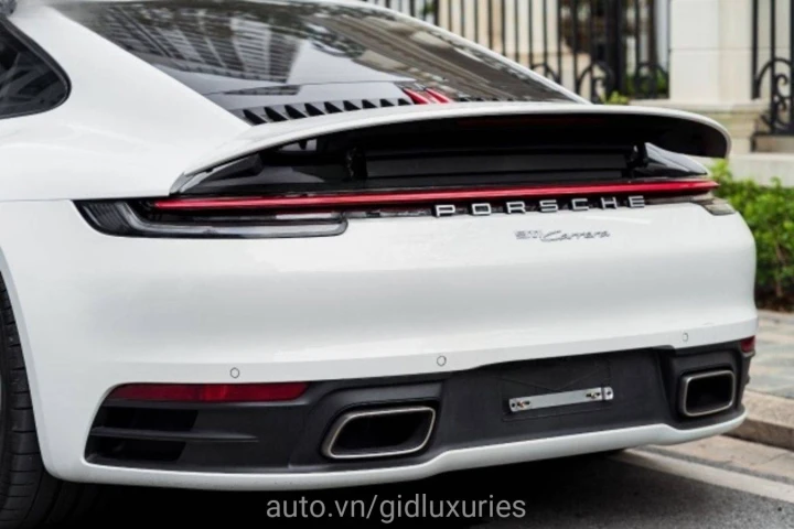 Porsche 911 Carrera 2023