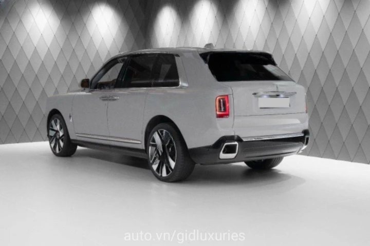 Rolls-Royce Cullinan 2024