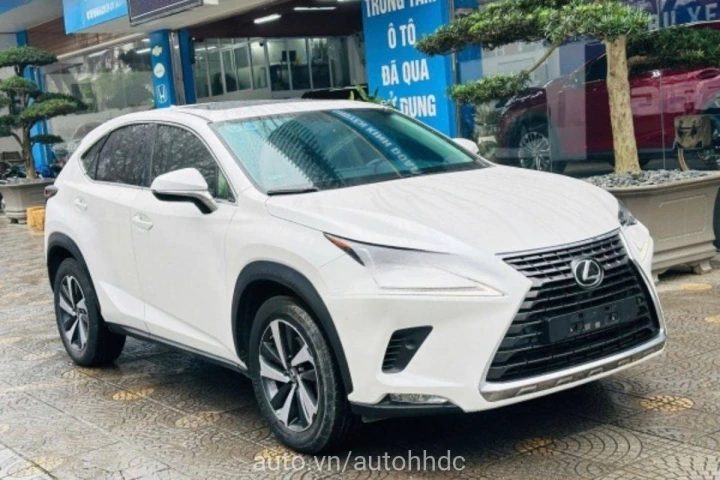 Lexus NX 2019