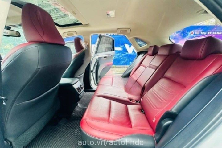 Lexus NX 2019