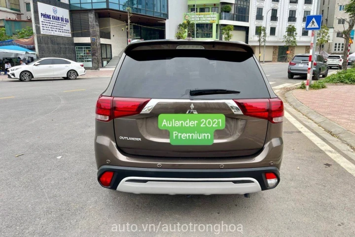 Mitsubishi Outlander 2021
