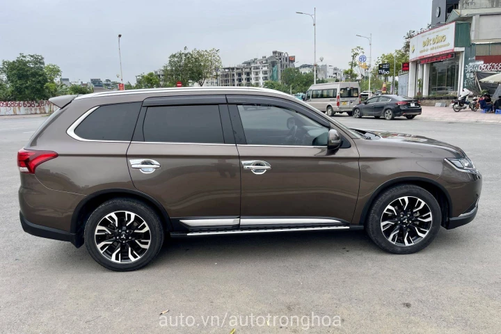 Mitsubishi Outlander 2021