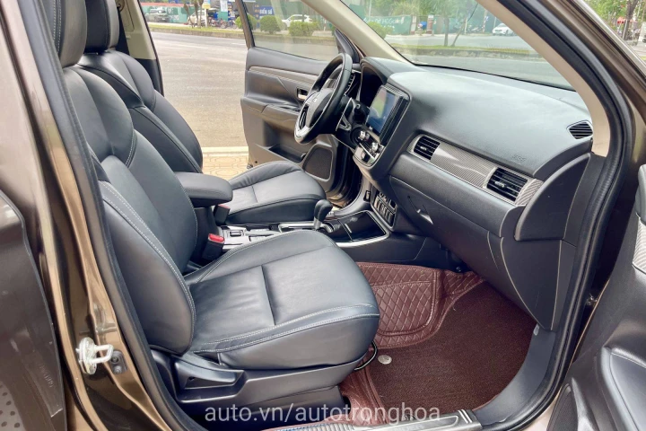 Mitsubishi Outlander 2021