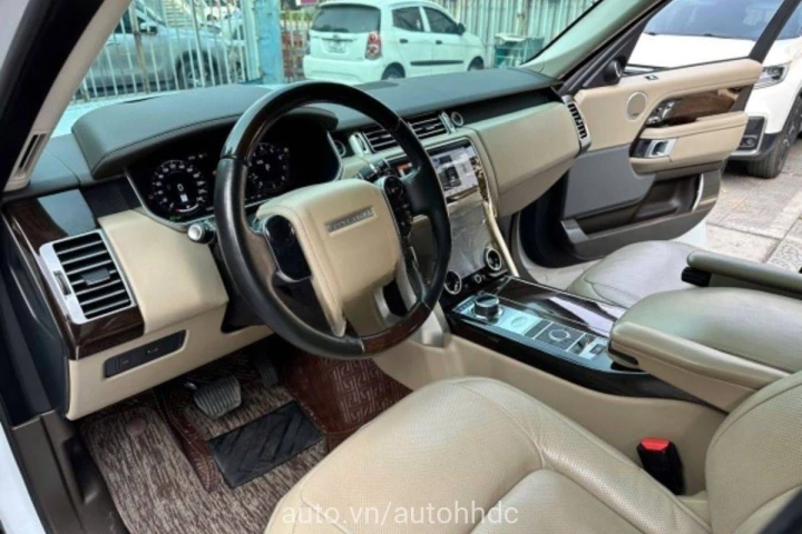 Land Rover Range Rover HSE 2018