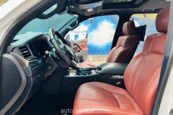 Lexus LX 2016