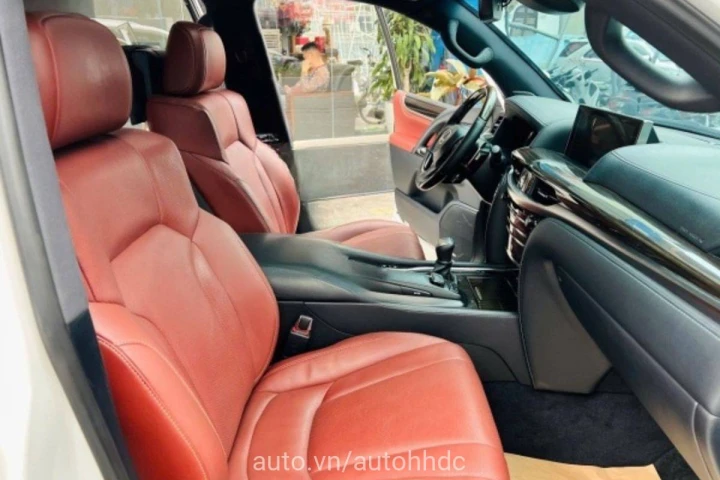 Lexus LX 2016