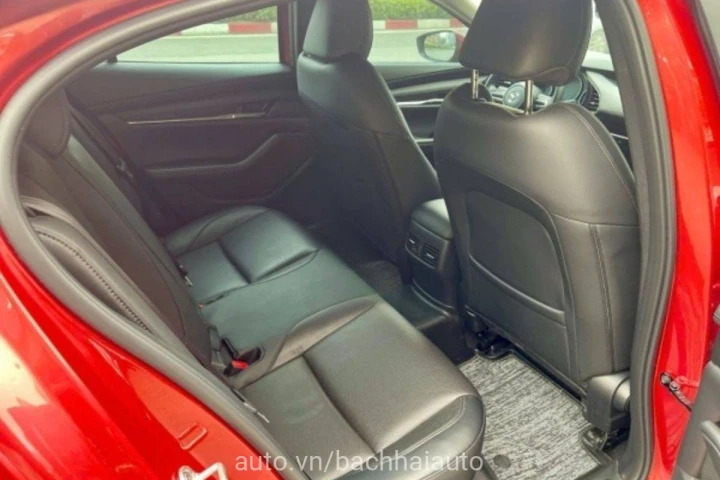 Mazda 3 1.5L Luxury 2023