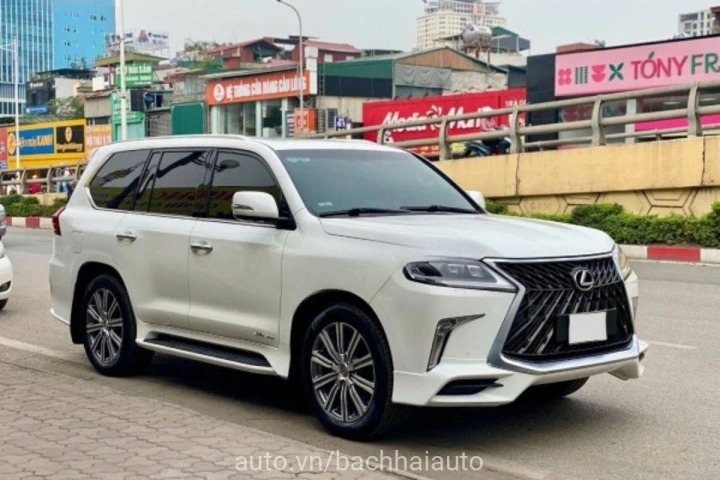 Lexus LX 2016