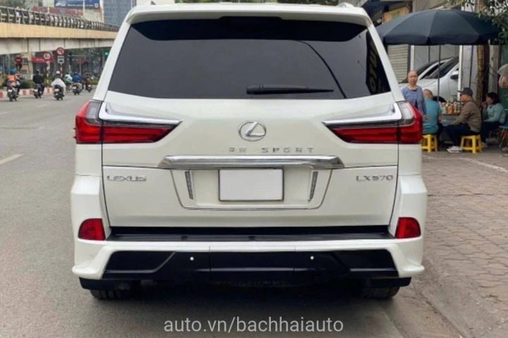 Lexus LX 2016