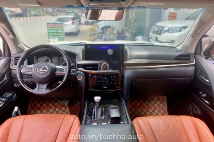 Lexus LX 2016