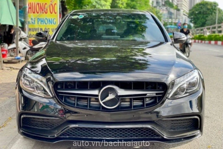 Mercedes-Benz C-Class C300 2018