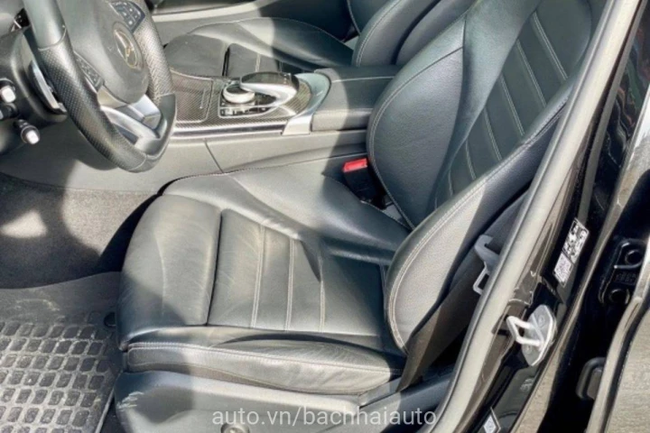 Mercedes-Benz C-Class C300 2018