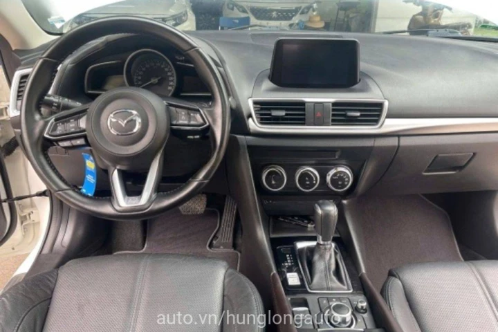 Mazda 3 2018