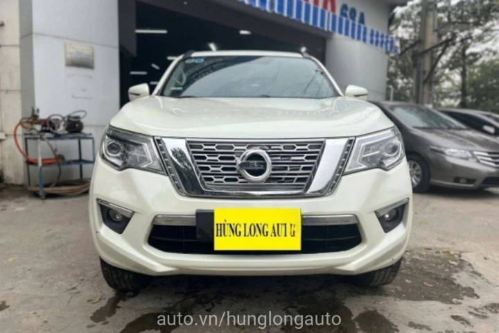 Nissan Terra 2019