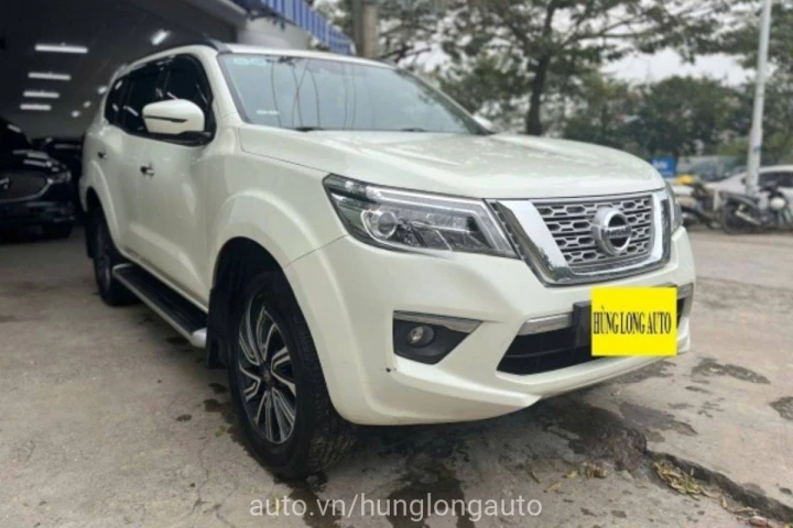 Nissan Terra 2019