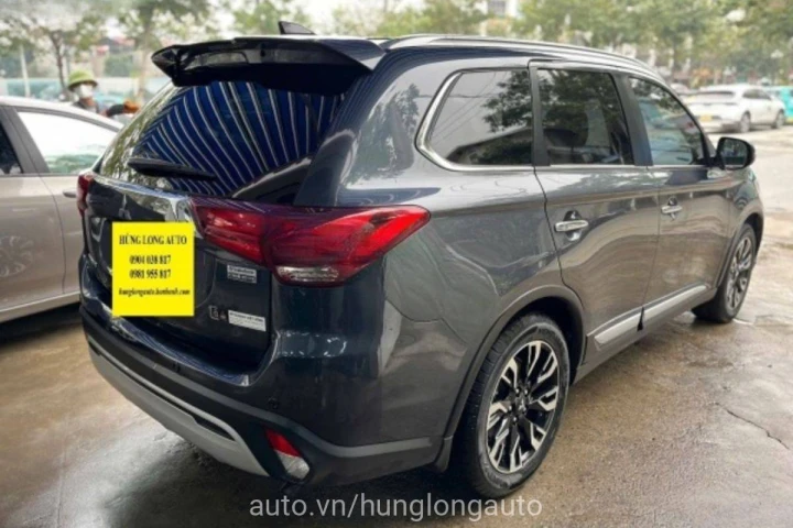 Mitsubishi Outlander 2.0 CVT Premium 2020