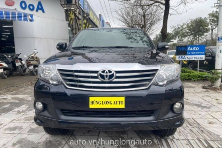 Toyota Fortuner 2014