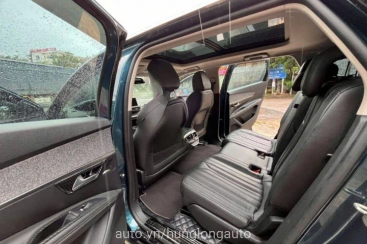 Peugeot 5008 2020