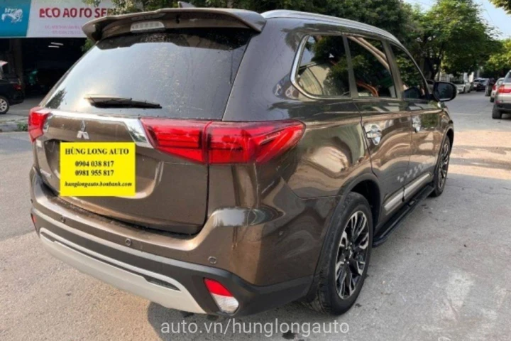 Mitsubishi Outlander 2.0 CVT Premium 2020