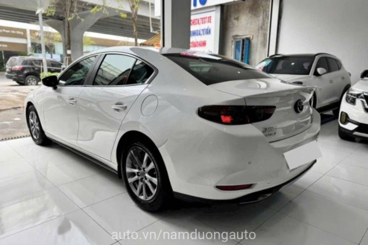 Mazda 3 1.5L Luxury 2022