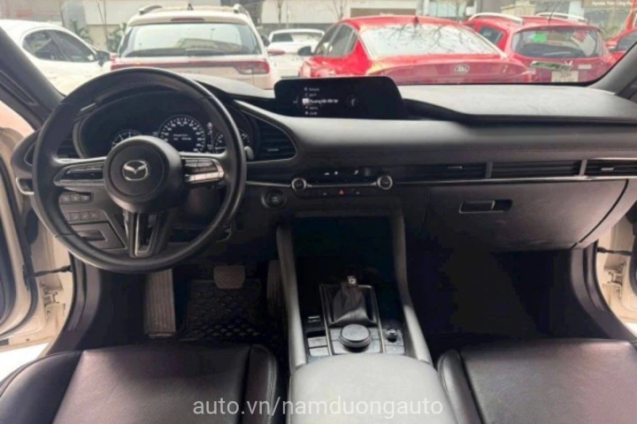 Mazda 3 1.5L Luxury 2020