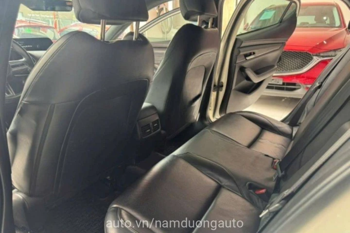 Mazda 3 1.5L Luxury 2020