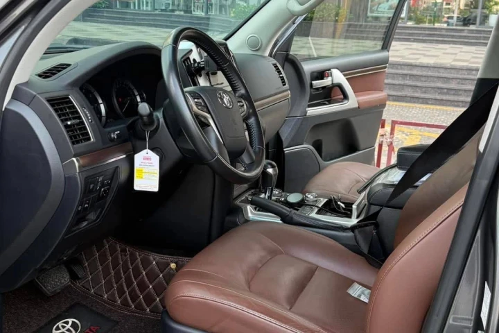 Toyota Land Cruiser 2020