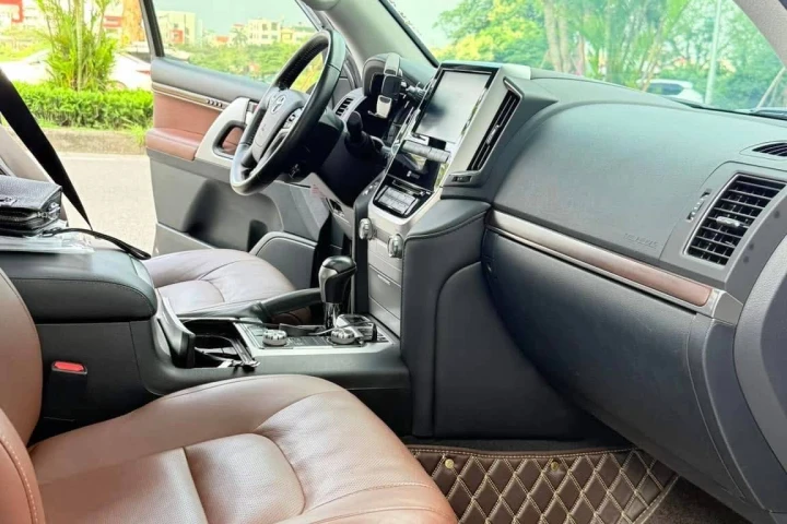 Toyota Land Cruiser 2020