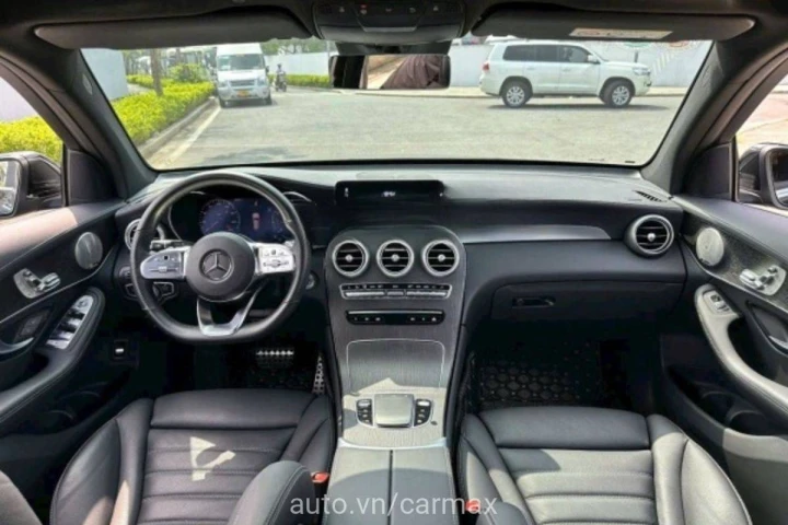 Mercedes-Benz GLC GLC300 2021