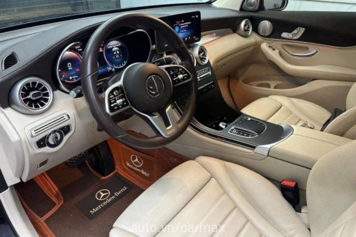 Mercedes-Benz GLC GLC300 2021