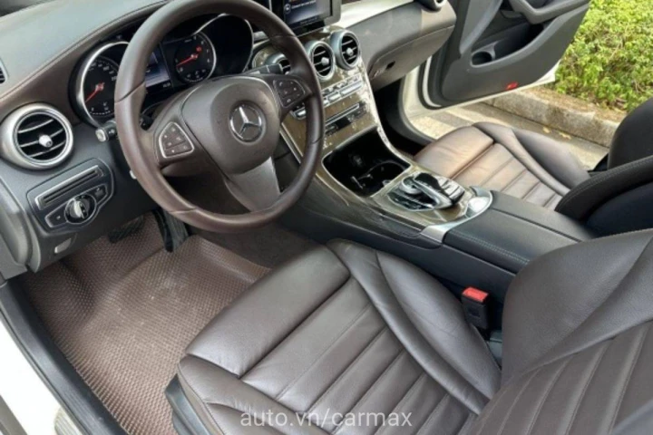 Mercedes-Benz GLC GLC200 2016