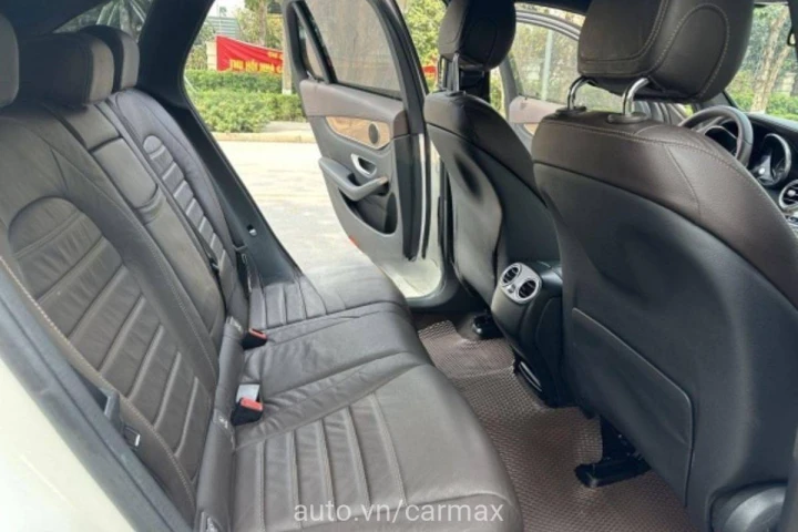 Mercedes-Benz GLC GLC200 2016