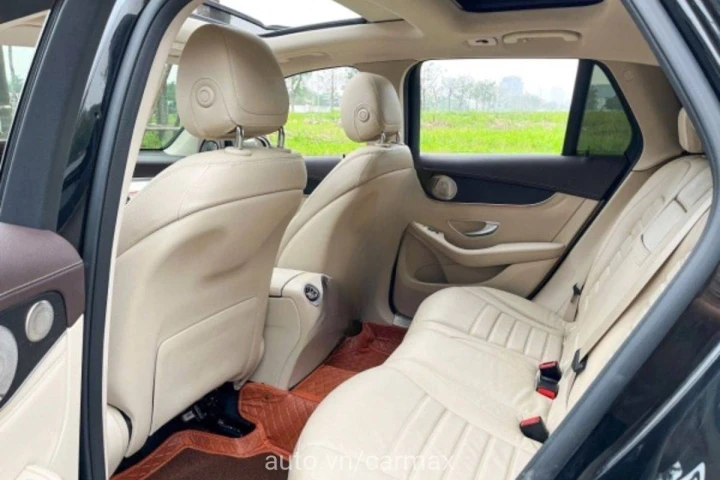 Mercedes-Benz GLC GLC300 2021