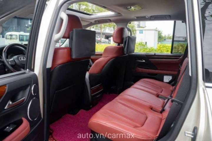 Lexus LX 2020